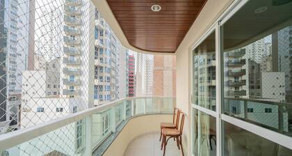 Apto próximo ao mar c/ churrasq. 3 qts ELM701