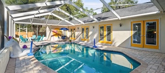 Pool + Sleeps 8 + 30mil Legoland