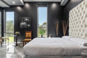 Villa (5 Bedrooms) | Interior - Luxe LA Escape w/ Pool, Views & Game Room Alta Vista Estate by Avantstay (Woodland Hills)