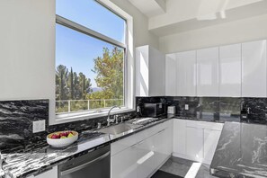 Villa (5 Bedrooms) | Interior