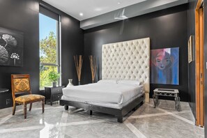Villa (5 Bedrooms) | Interior