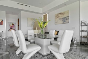 Vila (5 Bedrooms) | Parte interna