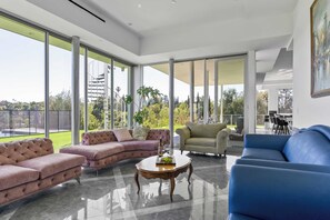 Villa (5 Bedrooms) | Interior