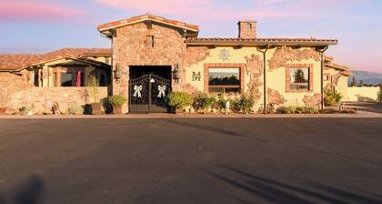 Soaking Tub, Vineyard Views & Wine Trail Access The Casita at Vines Estate by Avantstay