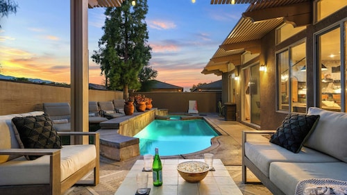 Designer Desert Oasis w/ Pool, Hot Tub, Outdoor Lounge The Riley by Avantstay