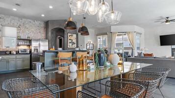 Nhà (4 Bedrooms) | Nội thất