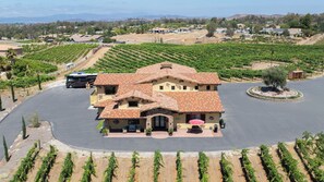 House (1 Bedroom) | Front of property - New-build Temecula Villa With King Suite, Patio & Vineyard Views The Villa by Avantstay (Temecula)
