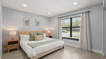 2 Schlafzimmer, Schreibtisch, Bügeleisen/Bügelbrett, WLAN