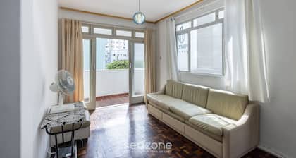 Apt in BC Center w Balcony 260m From Beach Elo0207