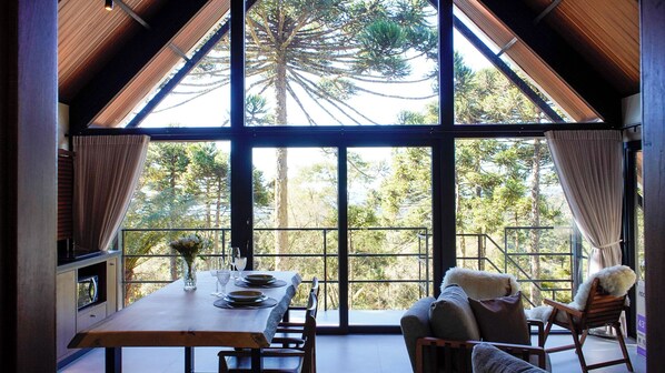 Comfort-Ferienhütte, Bergblick | Wohnbereich