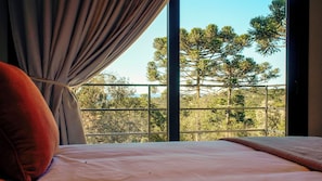 Superior Cabin, Courtyard View