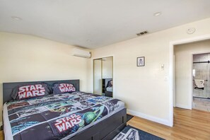 3 bedrooms, desk, free WiFi, bed sheets