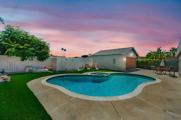 Pool
