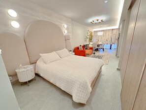 1 bedroom, desk, WiFi, bed sheets - Luxury Oceanview Retreat Minutes from Valle’s Wineries & Gourmet Dining (El Sauzal)
