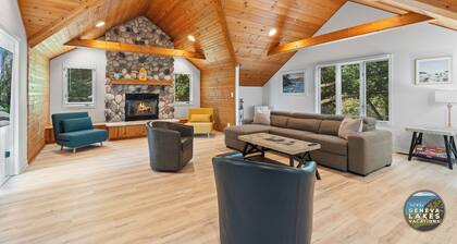 Pine Point | Modern | Pier |Lake Mary| Fire Pit| Artsy| Lakehouse| Grill | Walk to Lake