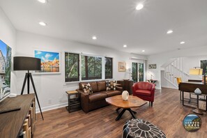 TV connectée, cheminée