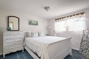 2 chambres, fer et planche à repasser, Wi-Fi, draps fournis