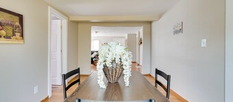 Charming & Convenient Home in Butler