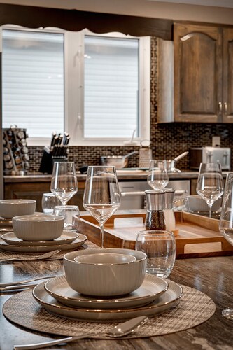 Stylish Sudbury Stay | Hot Tub | Pet-Friendly | Great for Families