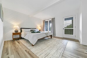 2 bedrooms, desk, free WiFi, bed sheets