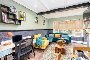 Televisie en een open haard