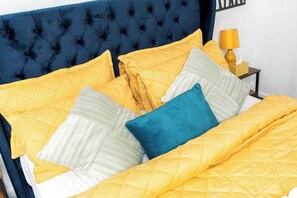 3 Schlafzimmer, Schreibtisch, Bügeleisen/Bügelbrett, WLAN