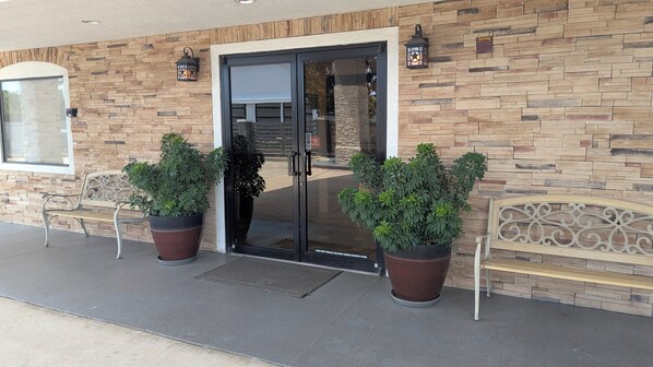 Front of property - Platinum Inn and Suites Houston (Houston)