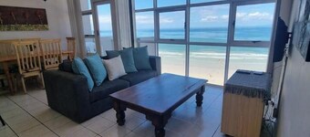 11th floor Seafront Apartment
