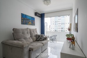 Apartamento básico | Zona de estar