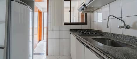 Basic Apartment | Private kitchen