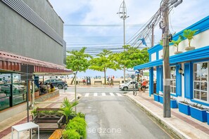 Self-parking (surcharge) - Apartment in BC Center With Side sea View Erz0502 (Balneário Camboriú)