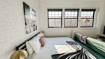 1 bedroom, iron/ironing board, free WiFi, bed sheets