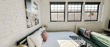 Desk, iron/ironing board, free WiFi, bed sheets