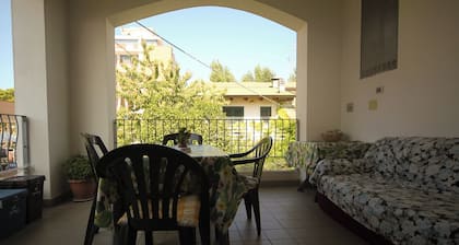 Spacious and cozy equipped apartment in the center near the beach