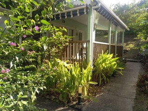 تفاصيل الفندق من الخارج