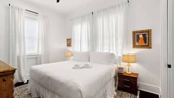 2 bedrooms, desk, iron/ironing board, travel crib