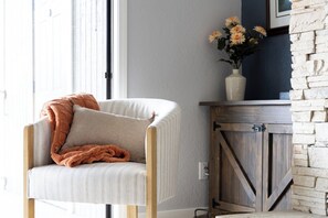 Interior - Lazy Days U-03 - Three Bedroom Apartment, Sleeps 8 (Osage Beach)