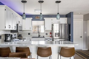 Dishwasher, coffee/tea maker, toaster - Lazy Days U-03 - Three Bedroom Apartment, Sleeps 8 (Osage Beach)