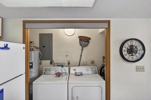 Interior - Lone Oak Point 18 - Two Bedroom Apartment, Sleeps 6 (Sunrise Beach)