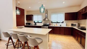 Microwave, oven, stovetop, dishwasher