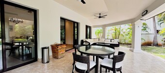 Luxury beach home Rivera del Mar in Buenaventura