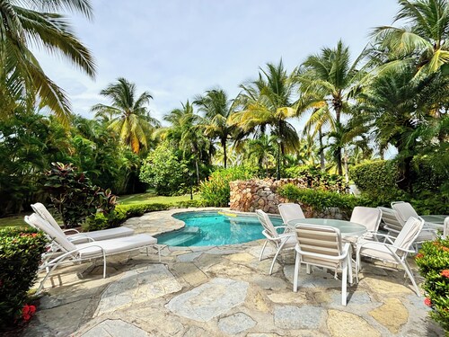 Deluxe 4BR Beachside Home at Faro Beach Club