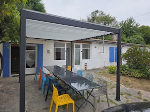 Outdoor dining - Country gîte for 15 people - Pets welcome (Floirac)