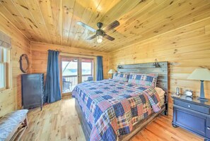 4 bedrooms, iron/ironing board, free WiFi, bed sheets - Mountain views, hot tub, pet friendly (Mineral Bluff)