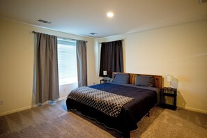 3 間睡房、熨斗/熨衫板、上網、床單
