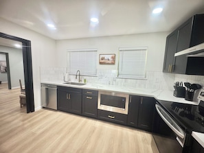 Microwave, oven, stovetop, dishwasher