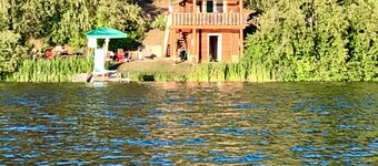 Cozy Cabin on Jump Off Joe Lake w/ Private Dock & Mt. Views- Rustic Ruby Retreat