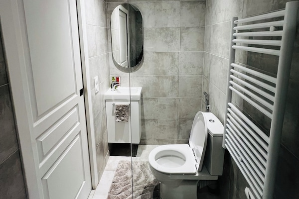 Handtücher, Seife, Toilettenpapier