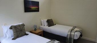 Bruny Bay House - Bruny Bay House: A Luxurious Escape Between Two Bays!