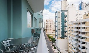 Outdoor dining - Apt With Balcony 400m From the Sea, View BC Rft505 (Balneário Camboriú)